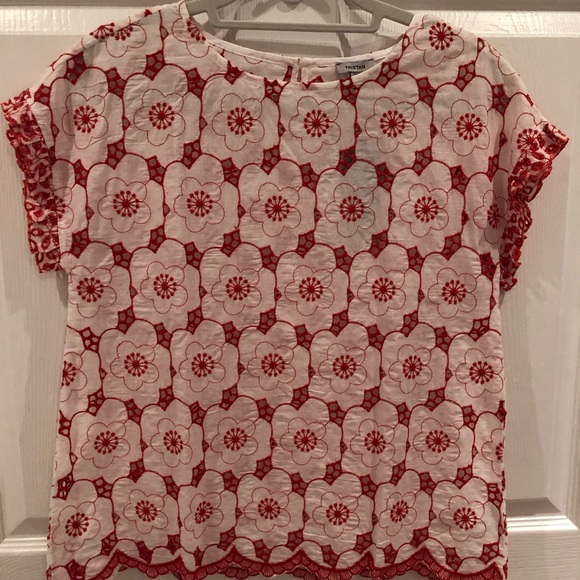 Red and White Floral Shirt. Size S - Picture 3 of 4